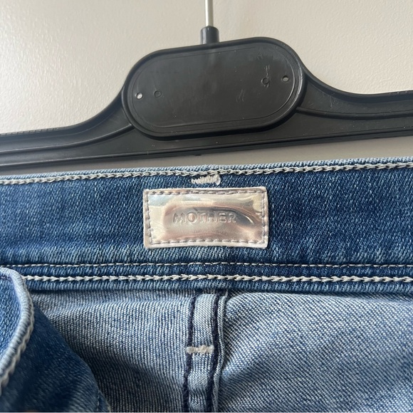 Mother The Weekender Fray Flare Jeans - Graffiti Girl Distressed Wash - Size 27 - Picture 6 of 14